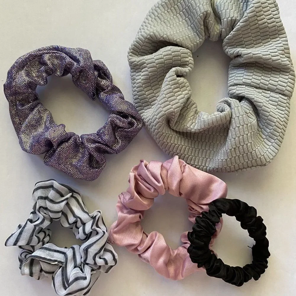 Set of 5 Scrunchies - Dark Purple Metallic Stripes